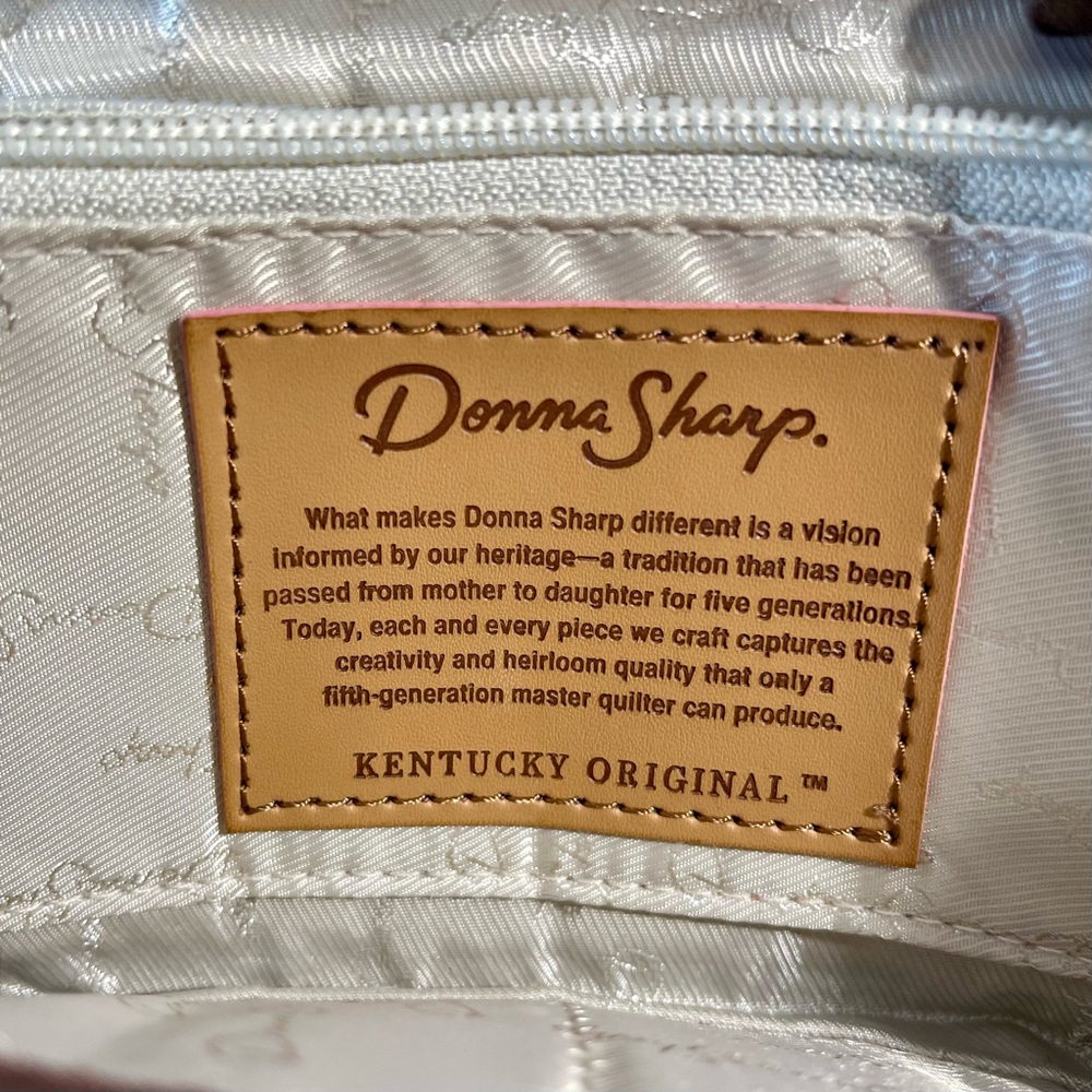 Donna Sharp Cotton Quilted Patchwork Snap Close 8… - image 2